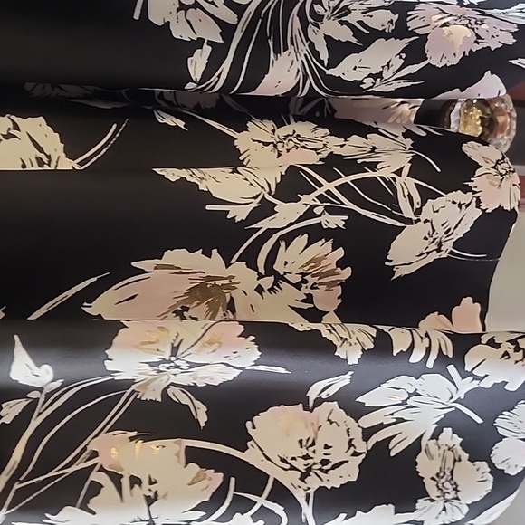 Party dress, prom, Xscape, size 2, spaghetti strap, mesh, floral, gold, pink - Picture 3 of 8